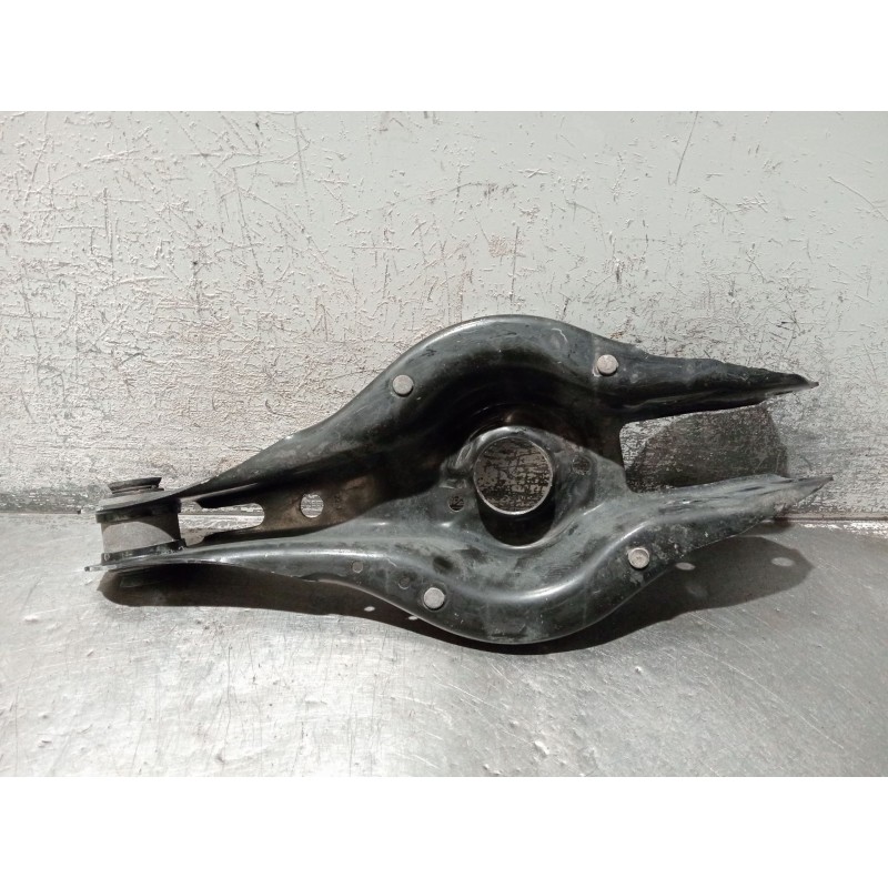 Recambio de brazo suspension inferior trasero derecho para bmw 3 touring (f31) 318 d referencia OEM IAM 33326867540  
