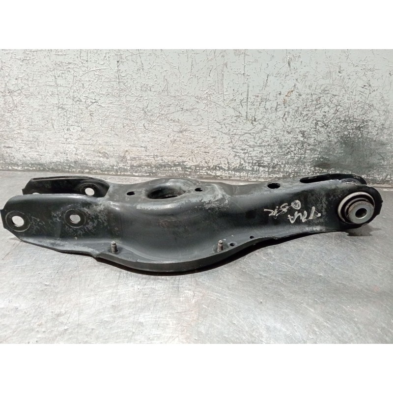 Recambio de brazo suspension inferior trasero derecho para bmw 3 touring (f31) 318 d referencia OEM IAM 33326867540  