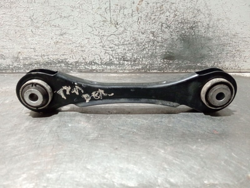 Recambio de brazo suspension superior trasero derecho para bmw 3 touring (f31) 318 d referencia OEM IAM 679251701  