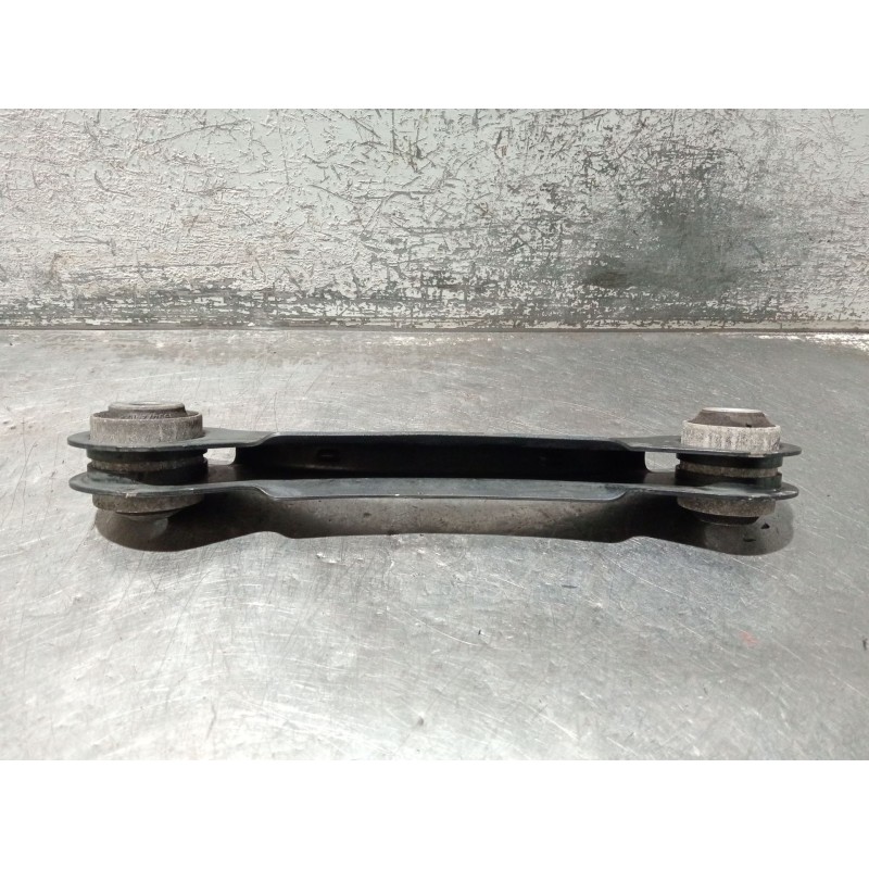 Recambio de brazo suspension superior trasero izquierdo para bmw 3 touring (f31) 318 d referencia OEM IAM 679251701  
