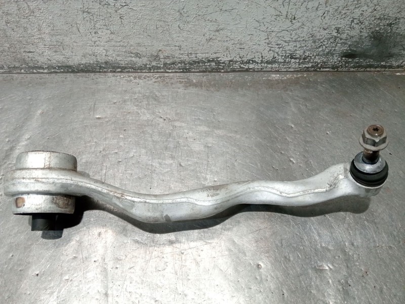Recambio de brazo suspension inferior delantero izquierdo para bmw 3 touring (f31) 318 d referencia OEM IAM 11817315  