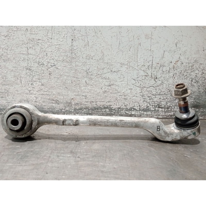 Recambio de brazo suspension inferior delantero derecho para bmw 3 touring (f31) 318 d referencia OEM IAM 6852992 6857330 