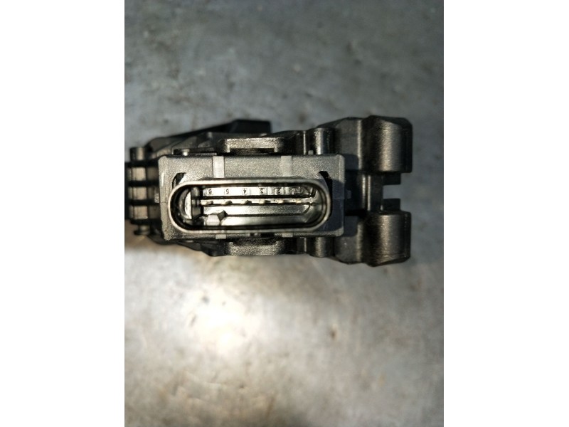 Recambio de potenciometro pedal para mercedes-benz cla shooting brake (x118) cla 200 d (118.612) referencia OEM IAM A1773001906 