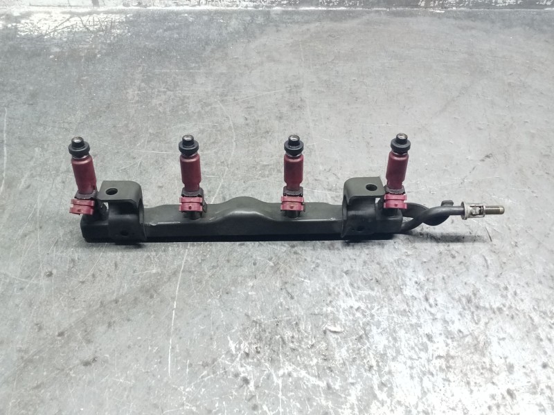 Recambio de rampa inyectora para mazda 3 (bk) 1.6 (bk14) referencia OEM IAM   