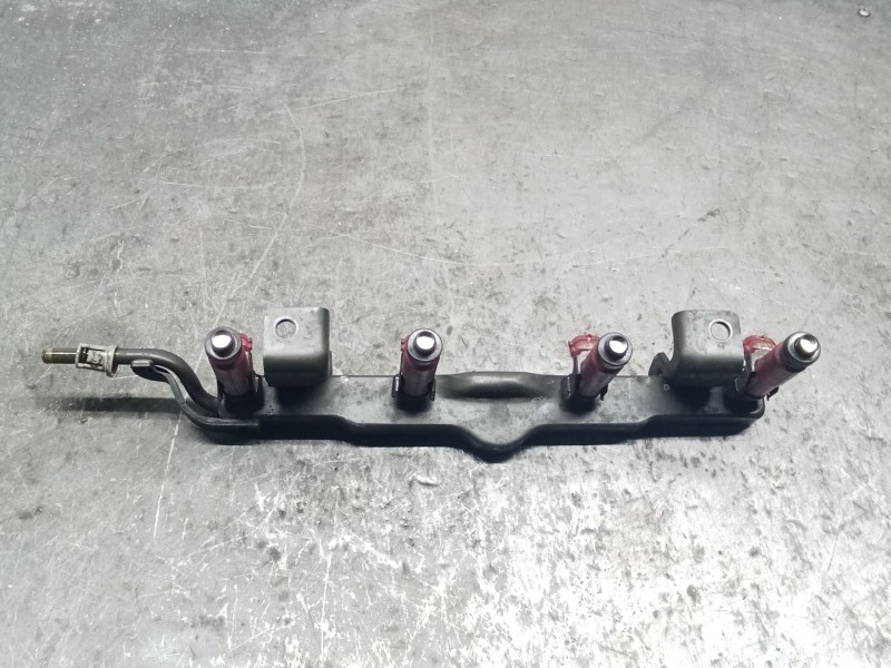 Recambio de rampa inyectora para mazda 3 (bk) 1.6 (bk14) referencia OEM IAM   