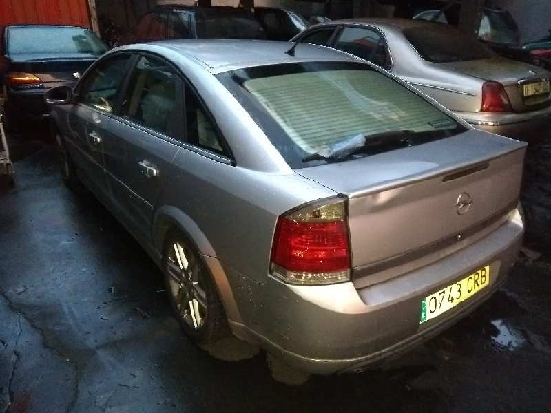 opel vectra c berlina del año 2003