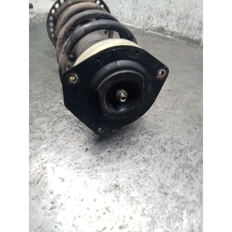 Recambio de amortiguador delantero derecho para mercedes-benz citan monospace (w415) 109 cdi (415.703) referencia OEM IAM A41532