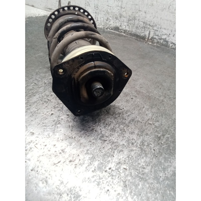 Recambio de amortiguador delantero izquierdo para mercedes-benz citan monospace (w415) 109 cdi (415.703) referencia OEM IAM A415