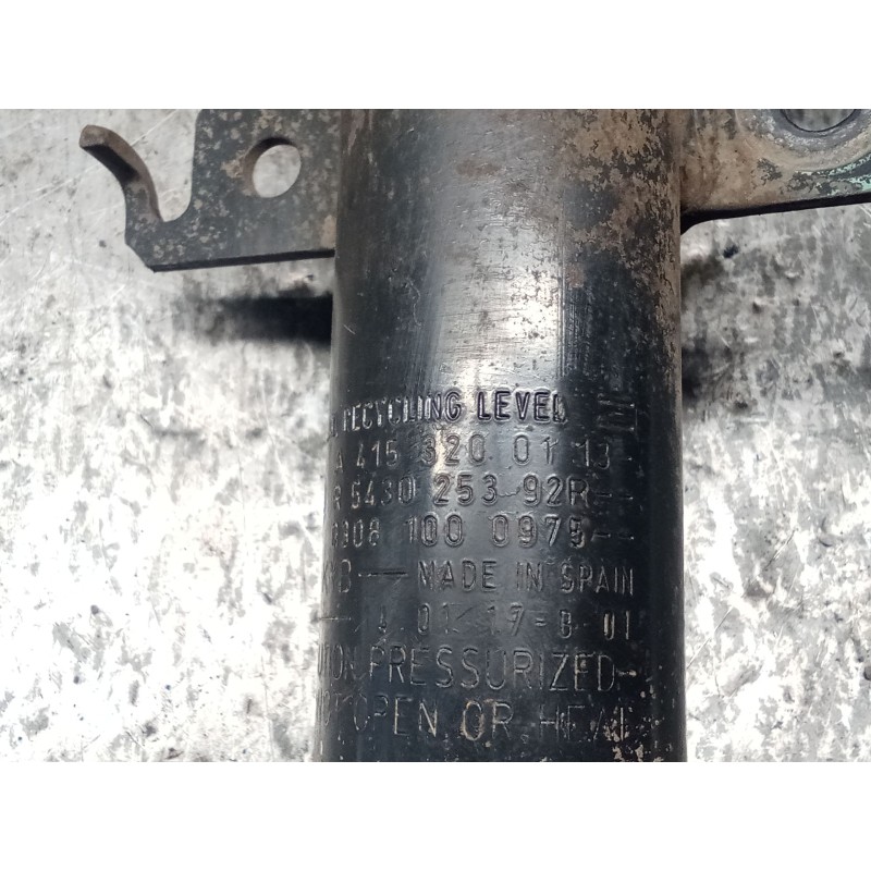 Recambio de amortiguador delantero izquierdo para mercedes-benz citan monospace (w415) 109 cdi (415.703) referencia OEM IAM A415