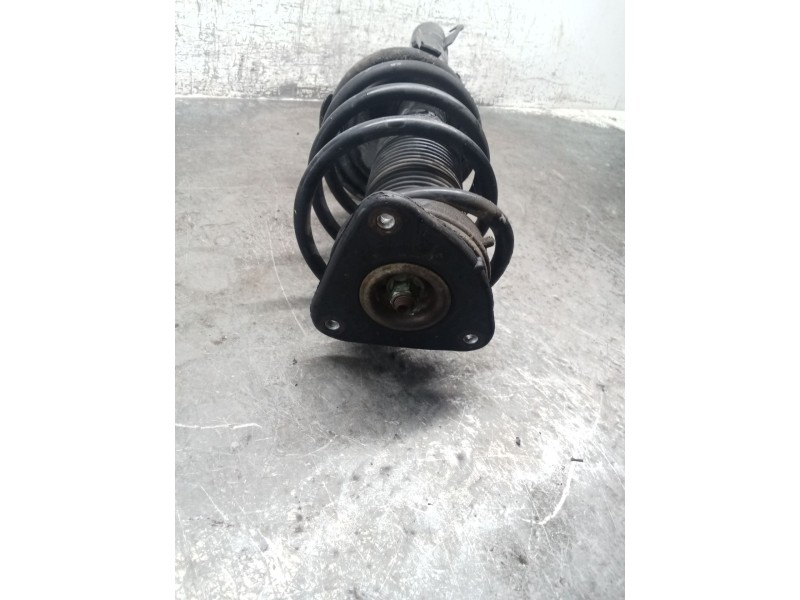 Recambio de amortiguador delantero derecho para mazda 3 (bk) 1.6 (bk14) referencia OEM IAM   