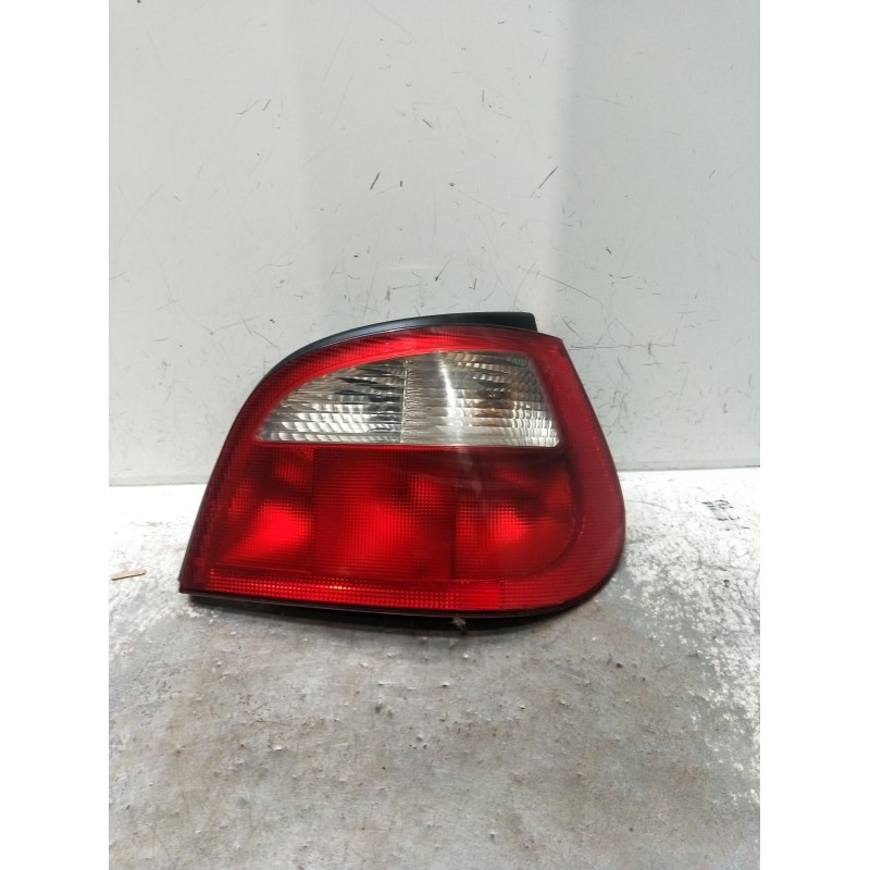 Recambio de piloto trasero derecho para renault megane i (ba0/1_) 1.9 dci (ba05, ba1f) referencia OEM IAM 7700428321  