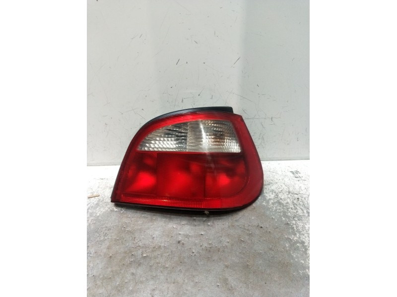 Recambio de piloto trasero derecho para renault megane i (ba0/1_) 1.9 dci (ba05, ba1f) referencia OEM IAM 7700428321  