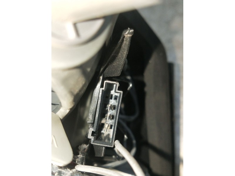Recambio de piloto trasero derecho interior para opel astra j sedán 1.6 cdti (69) referencia OEM IAM 25870194 90015173 