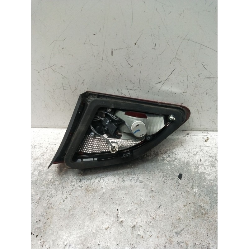 Recambio de piloto trasero izquierdo interior para opel astra j sedán 1.6 cdti (69) referencia OEM IAM 25870193 90015154 