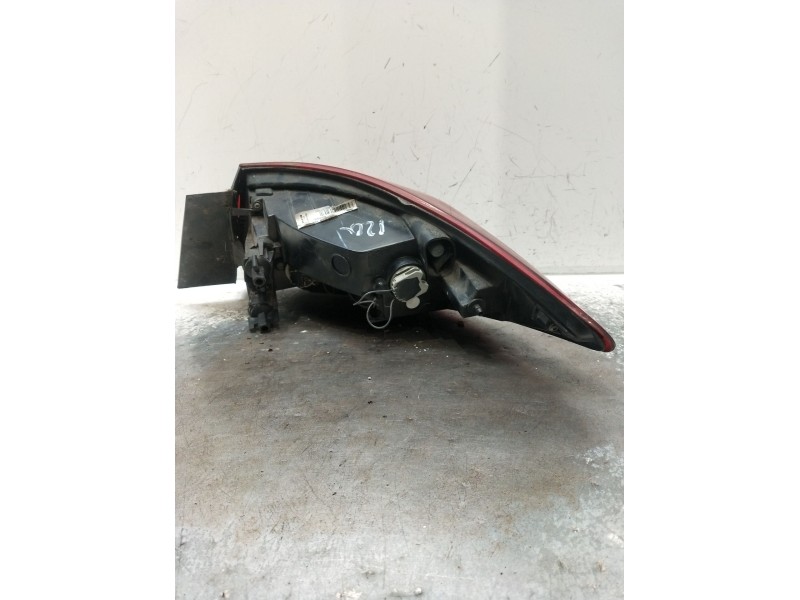 Recambio de piloto trasero izquierdo para opel astra j sedán 1.6 cdti (69) referencia OEM IAM 25870153  900015067