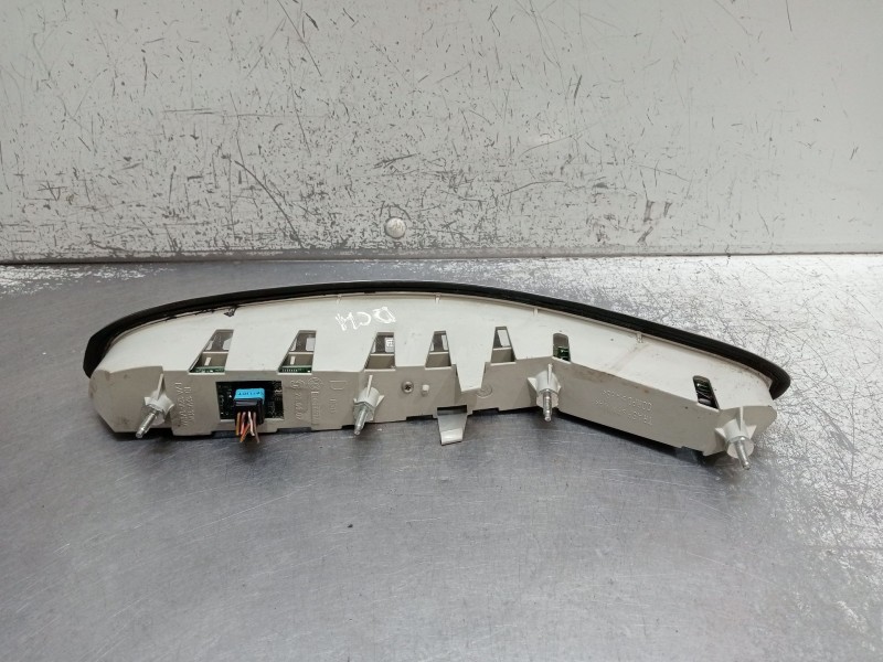 Recambio de piloto trasero derecho para lancia thesis (841_) 2.4 jtd (841axd1b02) referencia OEM IAM 60684978  