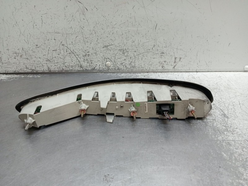 Recambio de piloto trasero izquierdo para lancia thesis (841_) 2.4 jtd (841axd1b02) referencia OEM IAM 60684979  