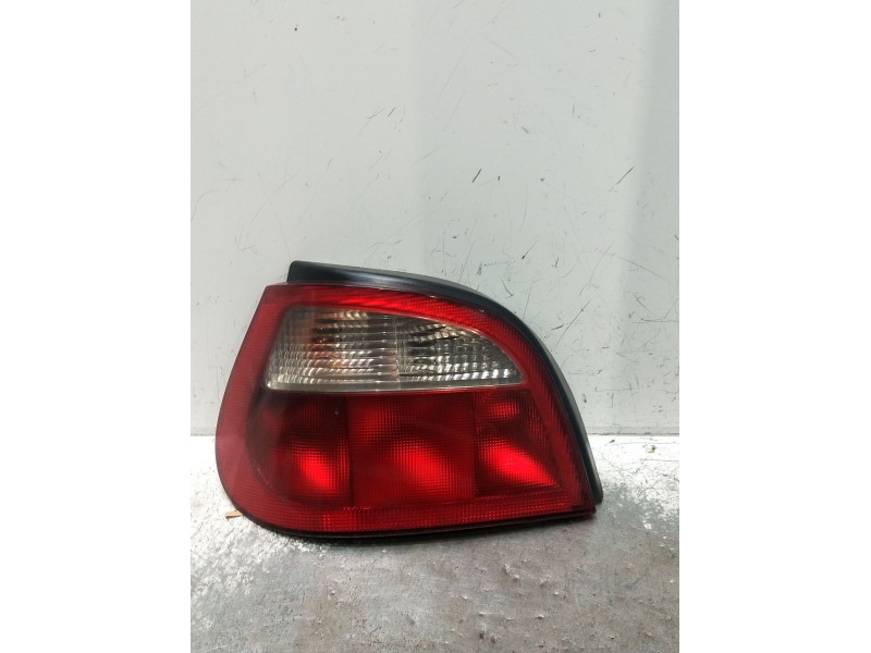 Recambio de piloto trasero izquierdo para renault megane i (ba0/1_) 1.9 dci (ba05, ba1f) referencia OEM IAM 7700428320  