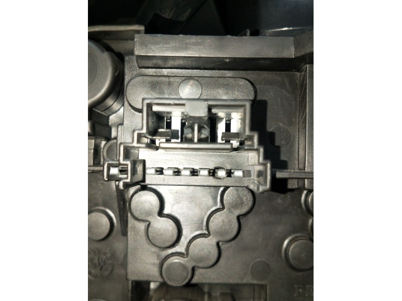 Recambio de piloto trasero izquierdo para renault megane i (ba0/1_) 1.9 dci (ba05, ba1f) referencia OEM IAM 7700428320  