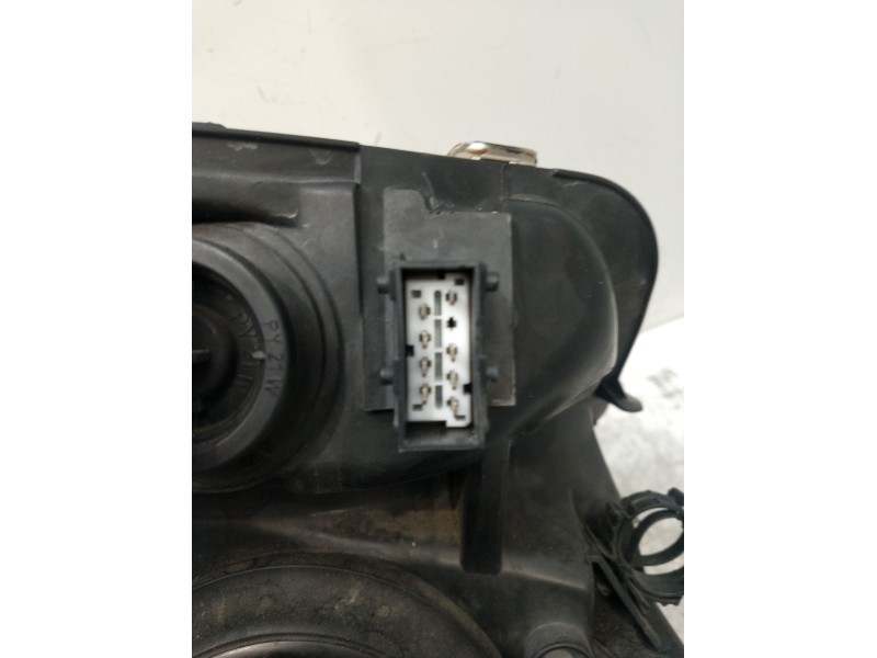 Recambio de faro izquierdo para citroën c2 (jm_) 1.6 referencia OEM IAM 9680128380  
