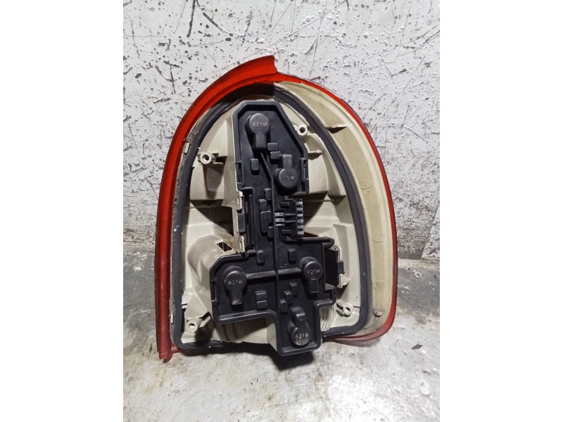 Recambio de piloto trasero izquierdo para opel corsa b (s93) 1.4 i (f08, f68, m68) referencia OEM IAM   