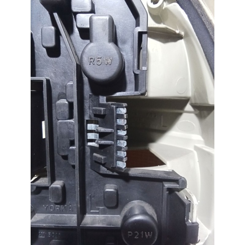 Recambio de piloto trasero izquierdo para opel corsa b (s93) 1.4 i (f08, f68, m68) referencia OEM IAM   