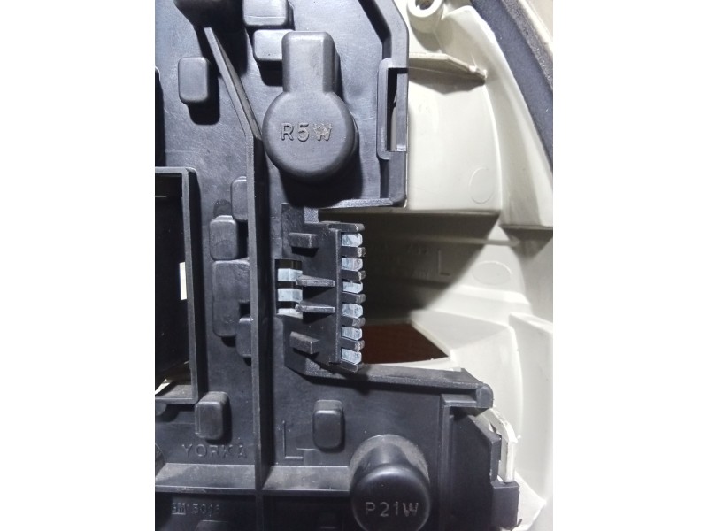 Recambio de piloto trasero izquierdo para opel corsa b (s93) 1.4 i (f08, f68, m68) referencia OEM IAM   