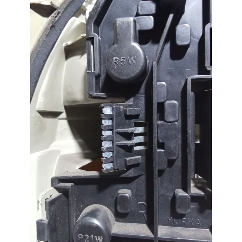 Recambio de piloto trasero derecho para opel corsa b (s93) 1.4 i (f08, f68, m68) referencia OEM IAM   