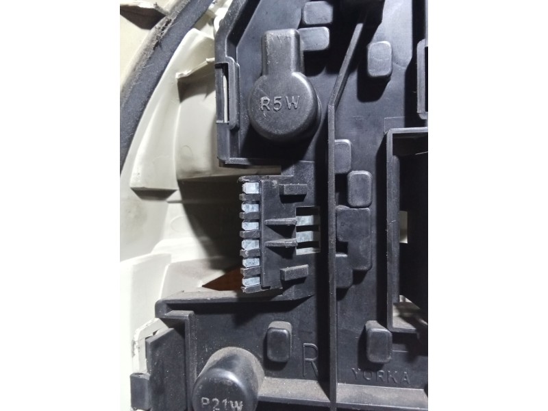 Recambio de piloto trasero derecho para opel corsa b (s93) 1.4 i (f08, f68, m68) referencia OEM IAM   