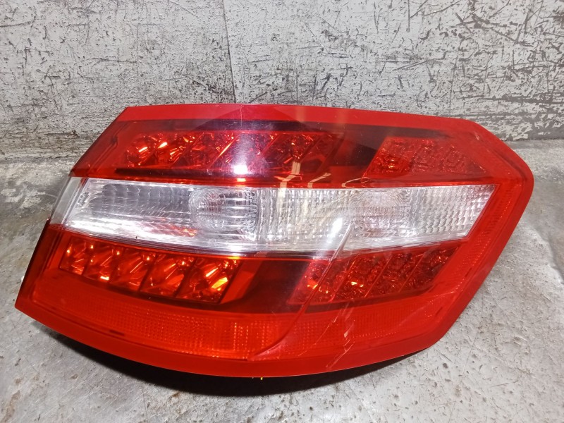 Recambio de piloto trasero derecho para mercedes-benz clase e (w212) e 220 cdi / bluetec (212.001, 212.002) referencia OEM IAM A