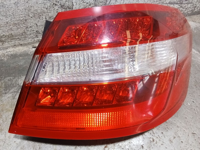 Recambio de piloto trasero derecho para mercedes-benz clase e (w212) e 220 cdi / bluetec (212.001, 212.002) referencia OEM IAM A