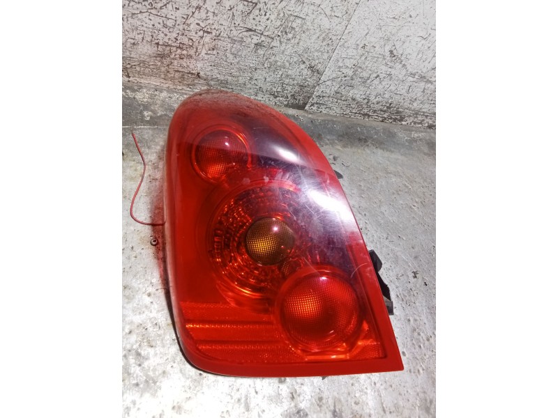 Recambio de piloto trasero izquierdo para nissan primera hatchback (p12) 1.9 dci referencia OEM IAM   