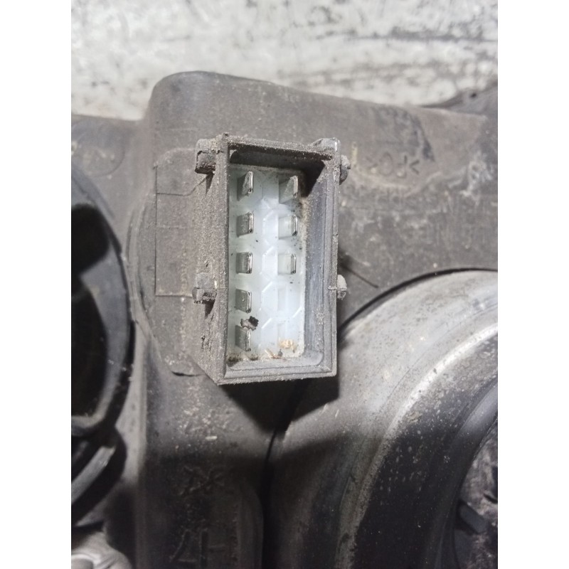 Recambio de faro derecho para opel corsa c (x01) 1.7 dti (f08, f68) referencia OEM IAM   