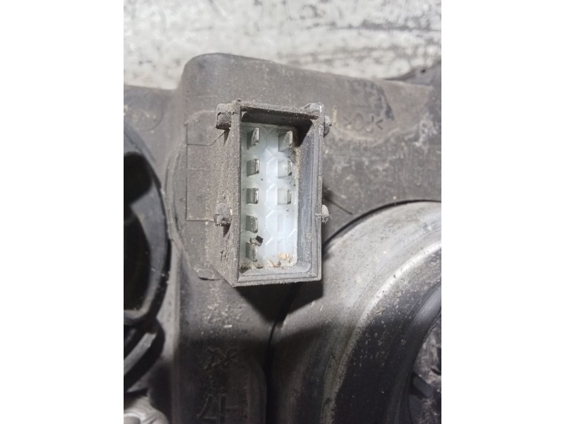 Recambio de faro derecho para opel corsa c (x01) 1.7 dti (f08, f68) referencia OEM IAM   