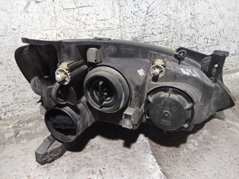 Recambio de faro derecho para opel corsa c (x01) 1.7 dti (f08, f68) referencia OEM IAM   