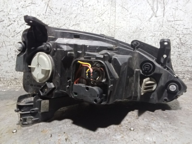 Recambio de faro izquierdo para opel corsa c (x01) 1.2 twinport (f08, f68) referencia OEM IAM LUPA  