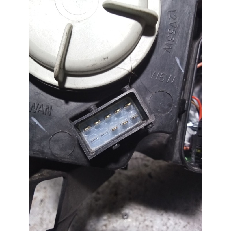 Recambio de faro izquierdo para opel corsa c (x01) 1.2 twinport (f08, f68) referencia OEM IAM LUPA  