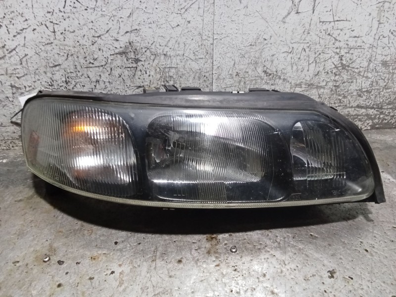 Recambio de faro derecho para volvo s60 i (384) d5 referencia OEM IAM   