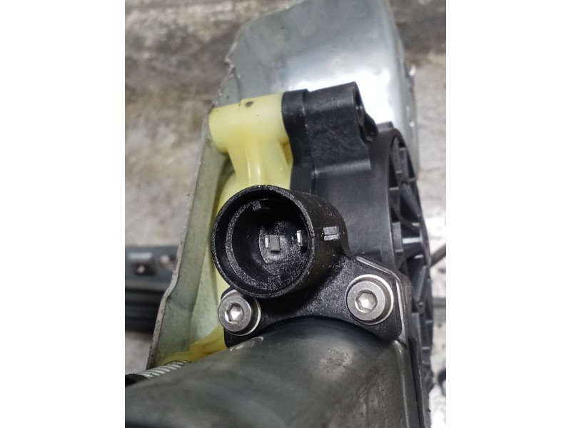 Recambio de elevalunas delantero izquierdo para renault kangoo referencia OEM IAM   