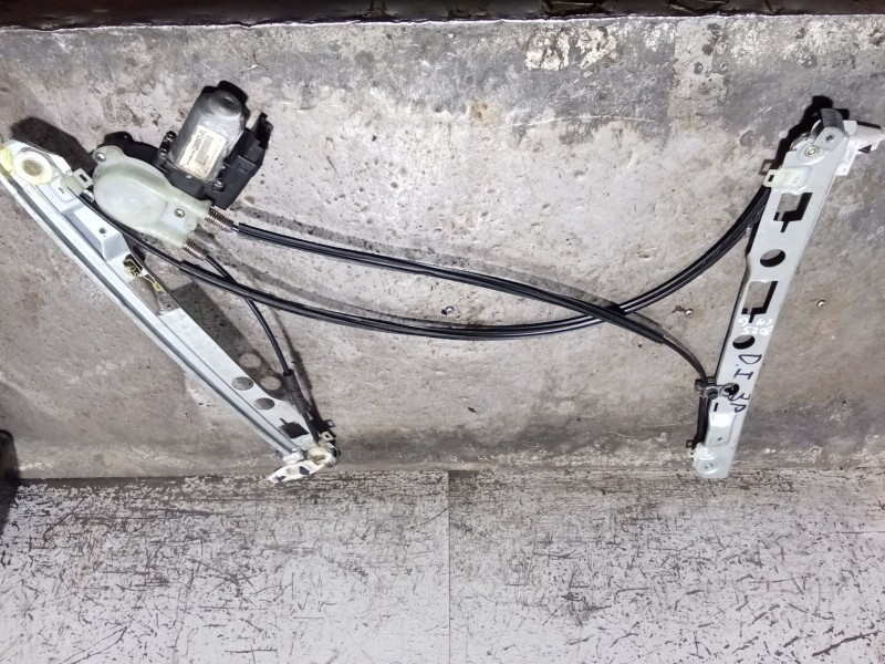 Recambio de elevalunas delantero izquierdo para renault megane ii (bm0/1_, cm0/1_) 1.4 16v (bm0b, cm0b) referencia OEM IAM 3P  