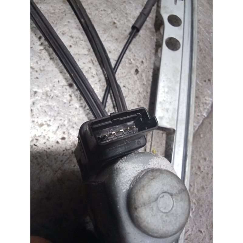 Recambio de elevalunas delantero izquierdo para renault megane ii (bm0/1_, cm0/1_) 1.4 16v (bm0b, cm0b) referencia OEM IAM 3P  