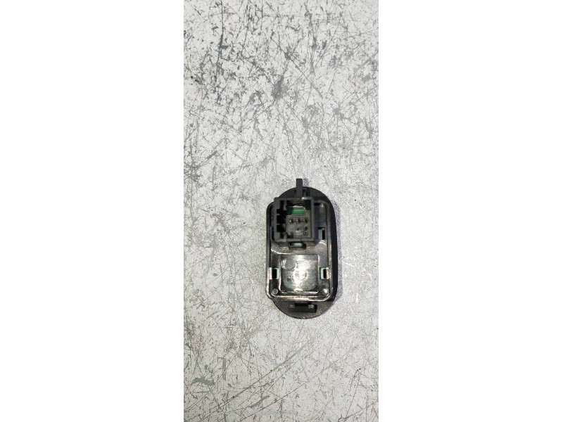 Recambio de mando elevalunas delantero izquierdo para citroen c3 1.1 vivace referencia OEM IAM 96401469XT  
