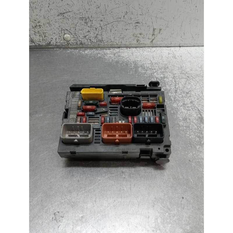 Recambio de caja reles / fusibles para citroën c4 grand picasso i (ua_) 1.6 hdi referencia OEM IAM 9664705980 BSMR0200 