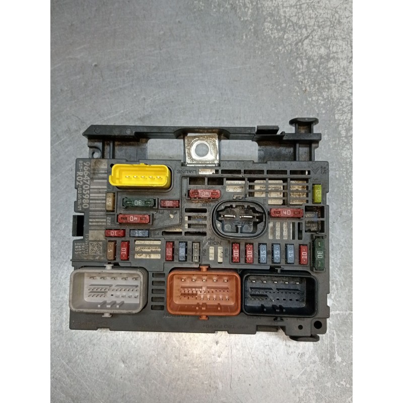 Recambio de caja reles / fusibles para citroën c4 grand picasso i (ua_) 1.6 hdi referencia OEM IAM 9664705980 BSMR0200 
