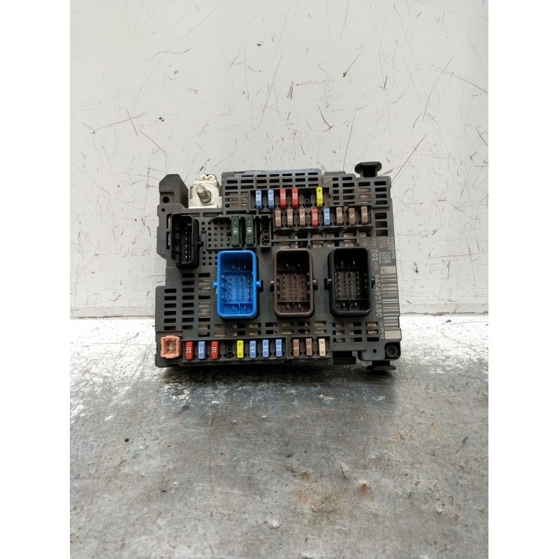Recambio de caja reles / fusibles para citroën c4 i (lc_) 2.0 hdi referencia OEM IAM 9674921680 BSMZ0200 