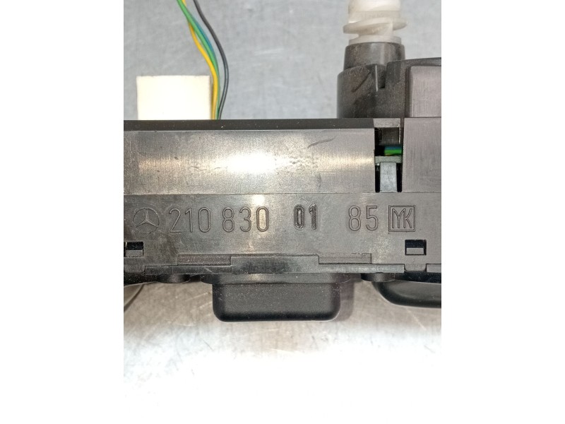 Recambio de mando calefaccion / aire acondicionado para mercedes-benz clase e (w210) e 200 (210.035) referencia OEM IAM 21083001