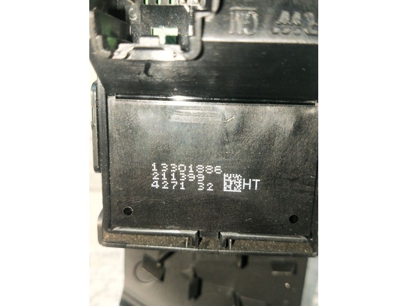 Recambio de mando elevalunas delantero derecho para opel astra j sedán 1.6 cdti (69) referencia OEM IAM 13301886 211399 5P