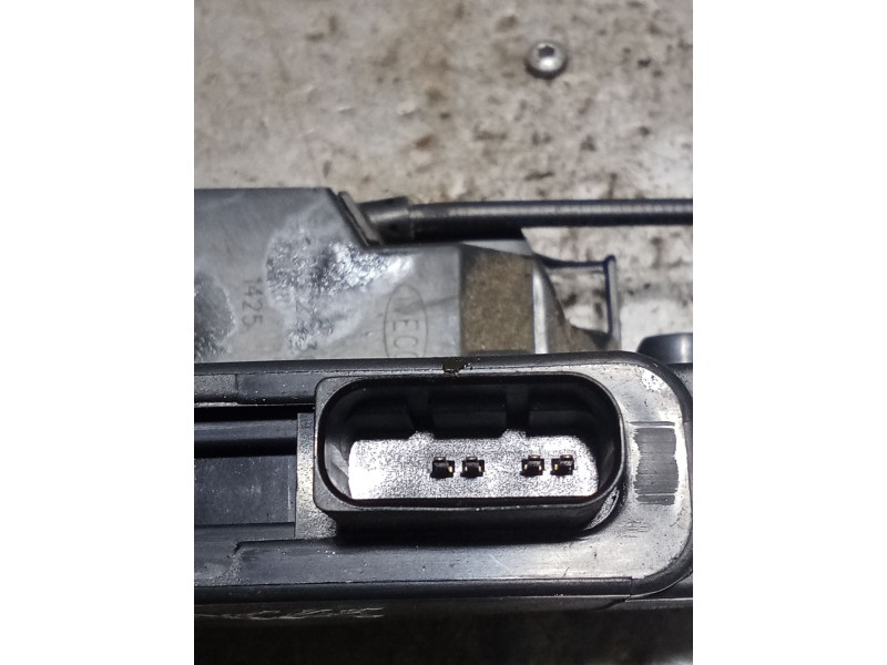 Recambio de motor cierre centralizado delantero derecho para iveco daily vi furgoneta 33s13, 35s13, 35c13 referencia OEM IAM   