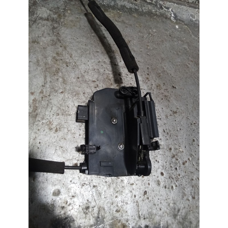 Recambio de motor cierre centralizado delantero izquierdo para iveco daily vi furgoneta 33s13, 35s13, 35c13 referencia OEM IAM  