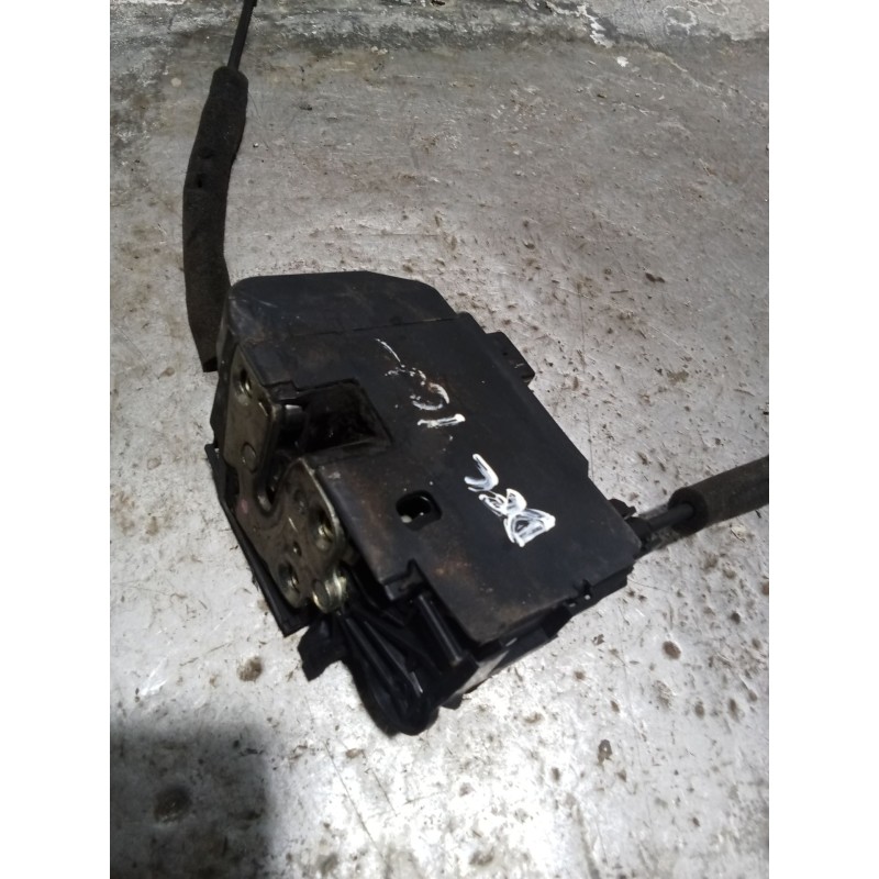 Recambio de motor cierre centralizado delantero izquierdo para iveco daily vi furgoneta 33s13, 35s13, 35c13 referencia OEM IAM  